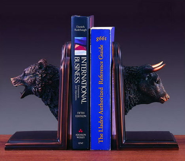 classic bull and bear busts bookend statues Stock Market gifts